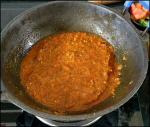 onion tomato gravy